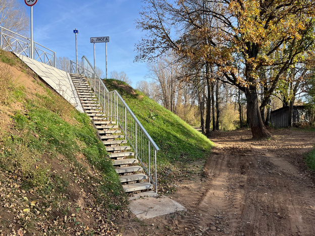    В Вятскополянском районе отремонтировали мост через реку Люга