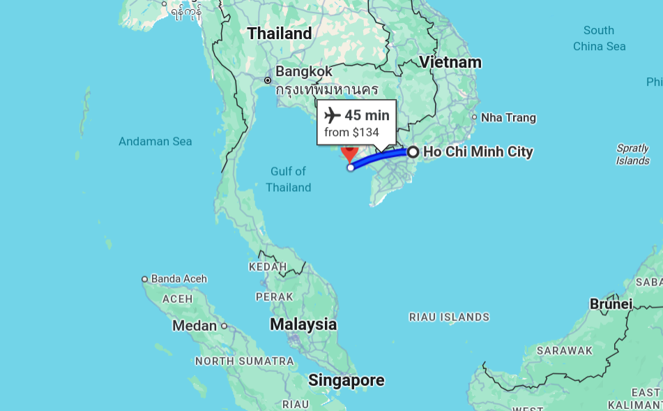 За табличкой с суммой и временем перелета скрывается название целой страны- Камбоджа.