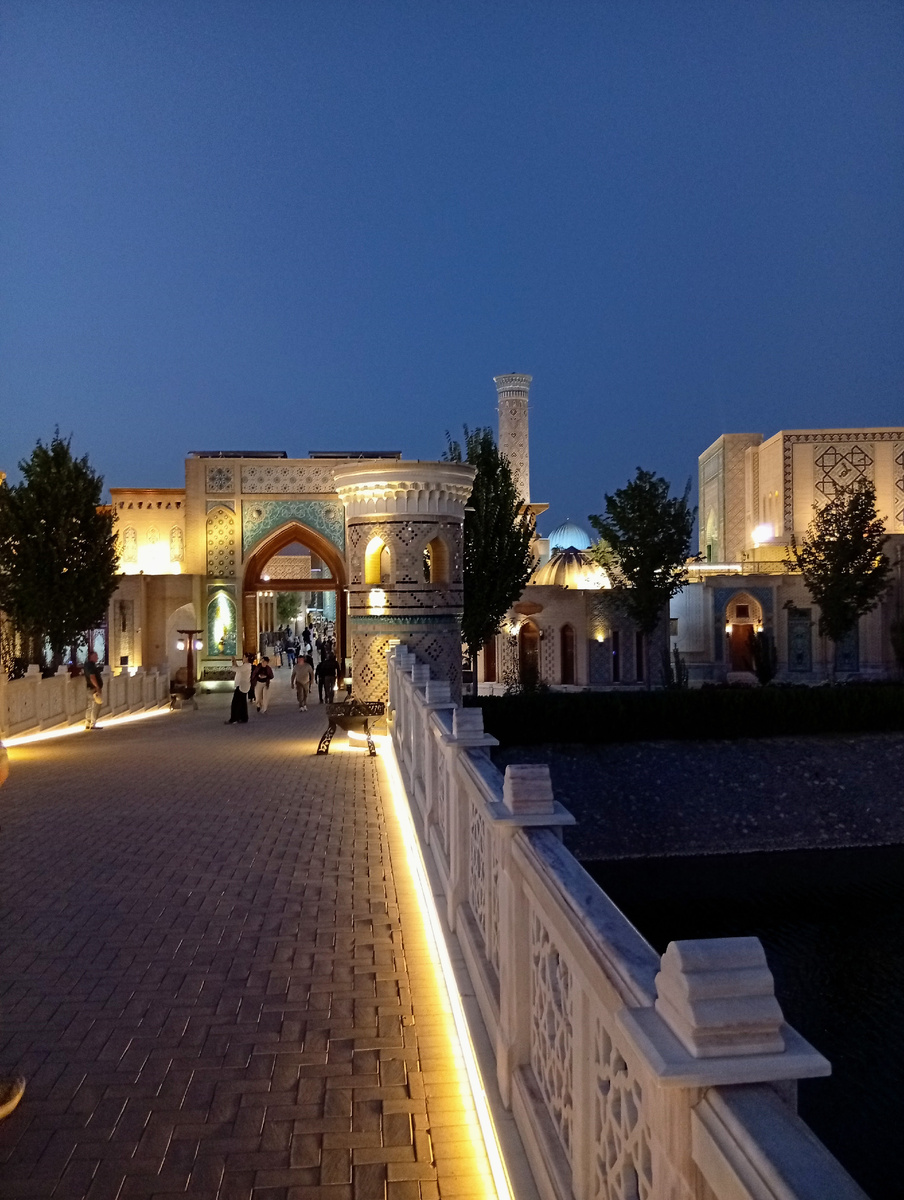 Мост на пути в "Вечный город" Фото из личного архива автора.Мост на пути в «Вечный город». Фото из личного архива автора.