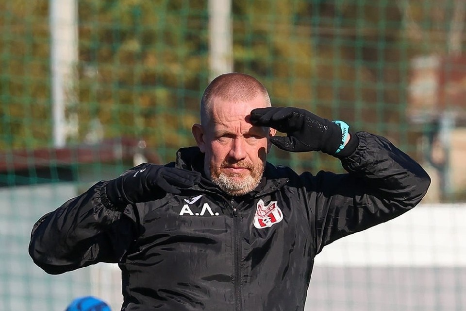    Остальные представители тренерского штаба продолжают работу в «Севере». Фото: vk.com/fcsever.murmansk