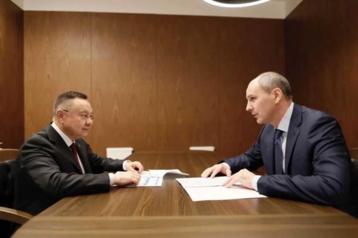    Паслер и Файзуллин обсудили реализацию проекта «Инфраструктура для жизни»