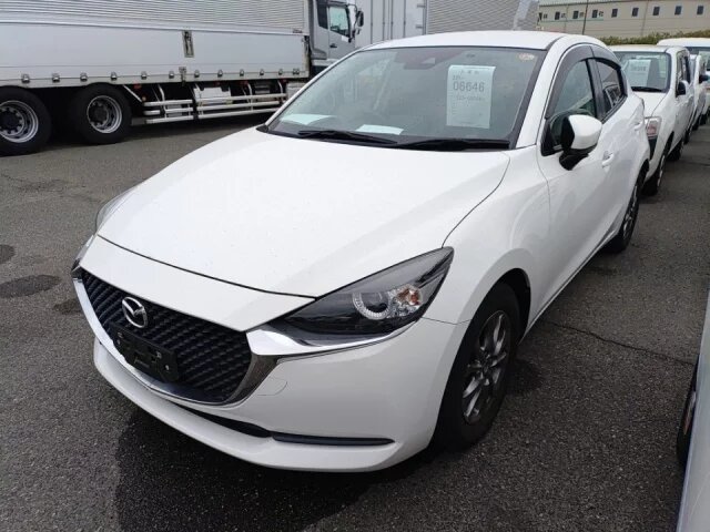 Mazda MAZDA2 2020