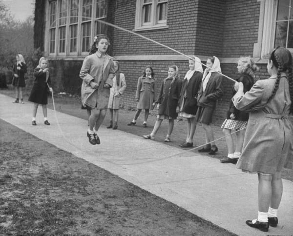 Источник https://www.9111.ru/questions/77777777723387877/.