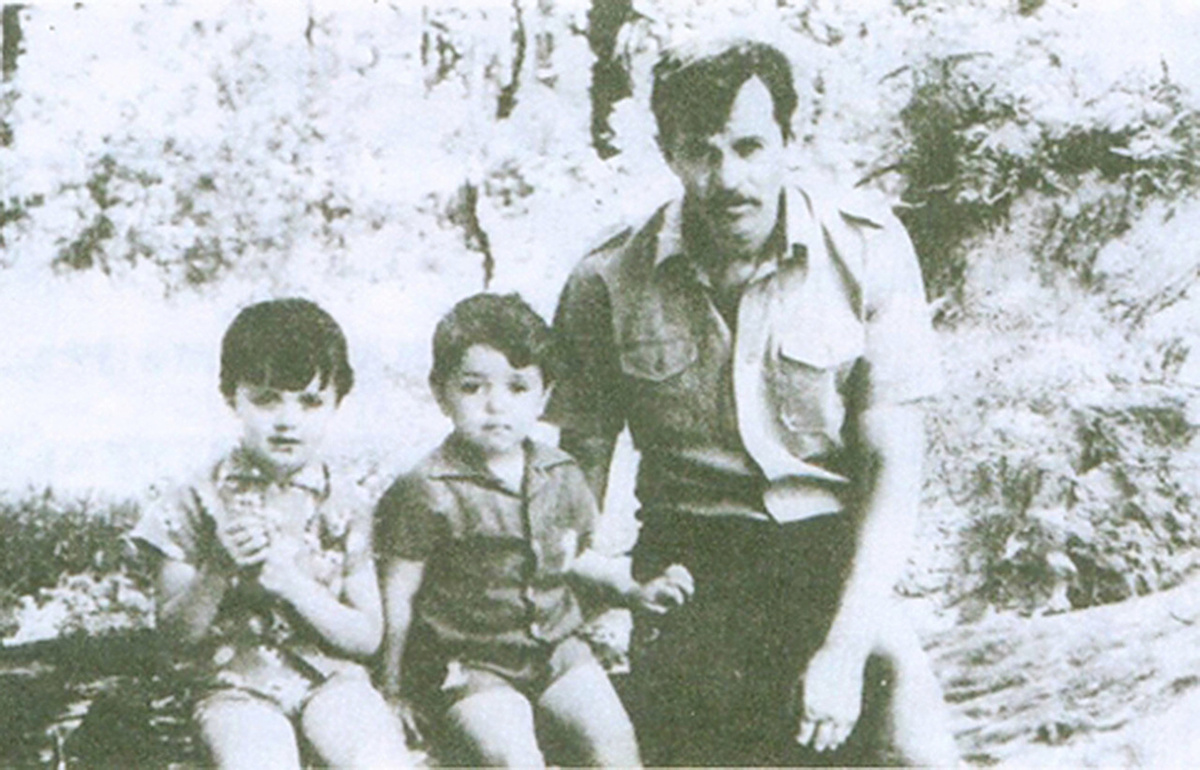  Владимир Гоголев с сыновьями.