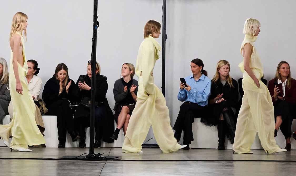 Прозрачность продолжаетуверенно идти в новый сезон. 