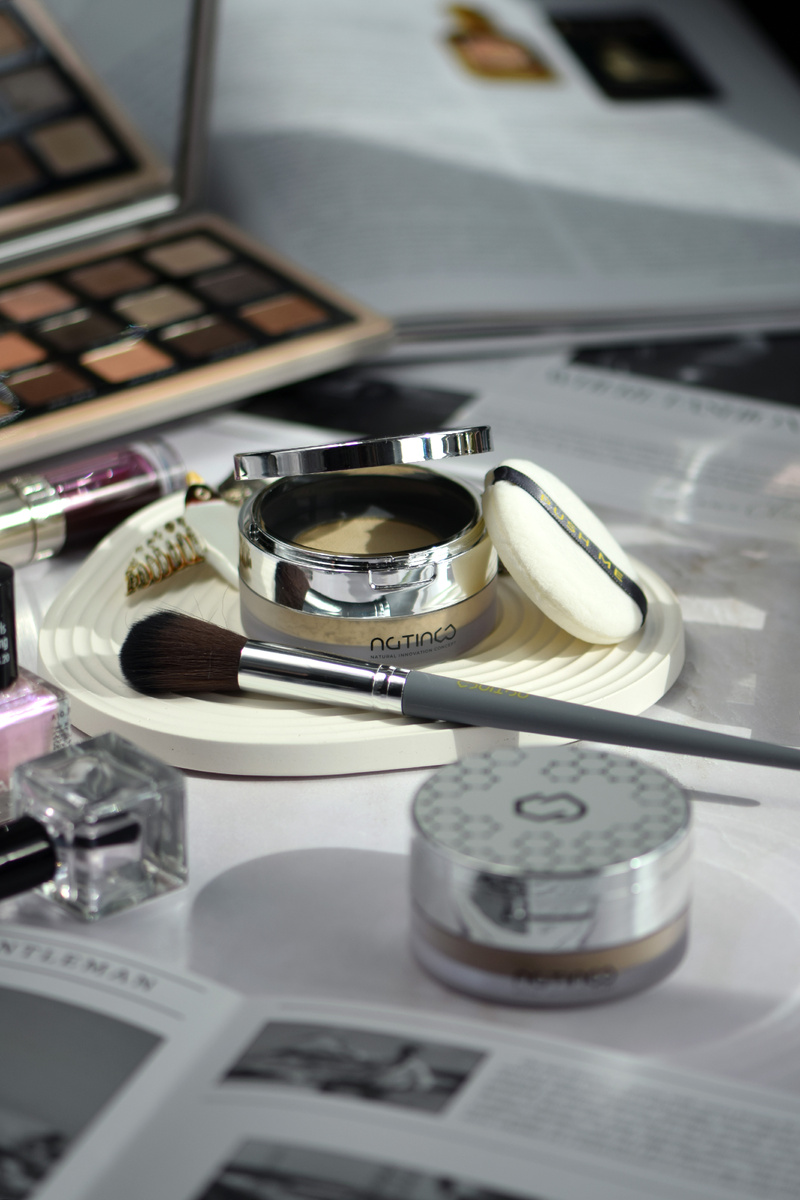 Космецевтичская пудра Natinco Hydra Healeary - для ровного тона и защиты от пересушивания