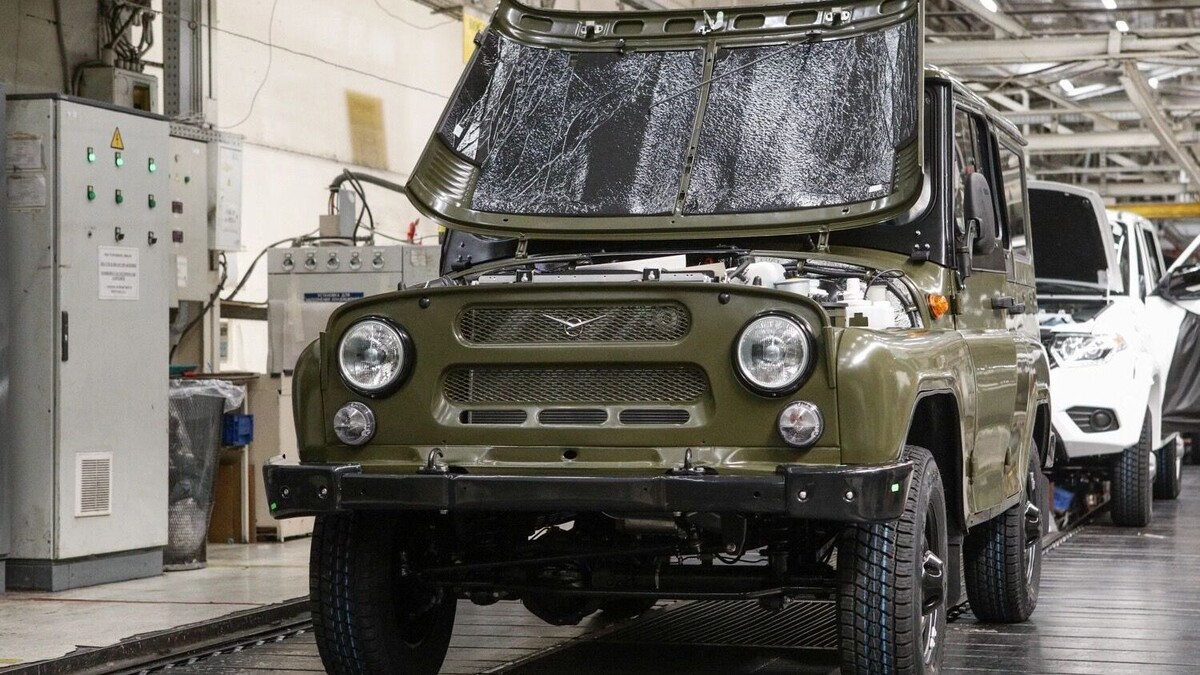 С ветерком, но без комфорта! УАЗ включен в список автомобилей для такси. Фото: Дмитрий Сандимиров, ТАСС