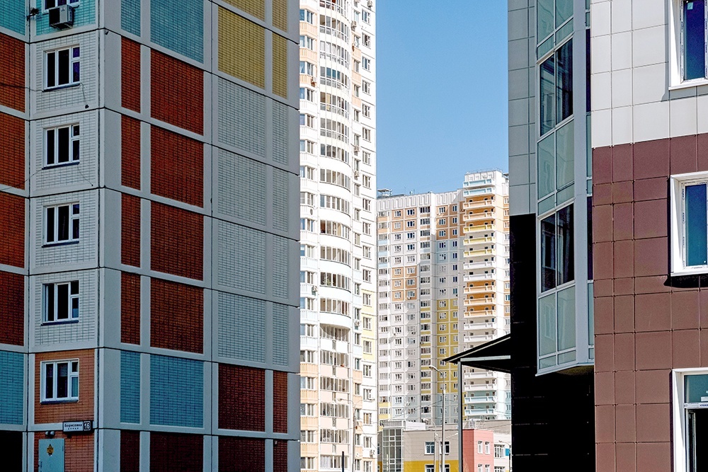    Главными достоинствами панельных домов является сравнительно невысокая стоимость квартир и высокая скорость строительства. / Фото: Григорий Сысоев / РИА Новости