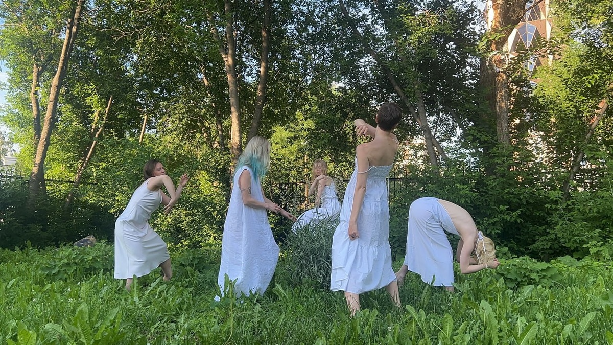     Фото: OKOLO dancecompany