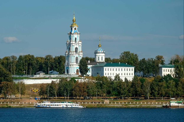 Костромской кремль был разрушен в 1930-е, сейчас возрождён храмовый комплекс. Фото Артем Килькин/www.kp.ru.