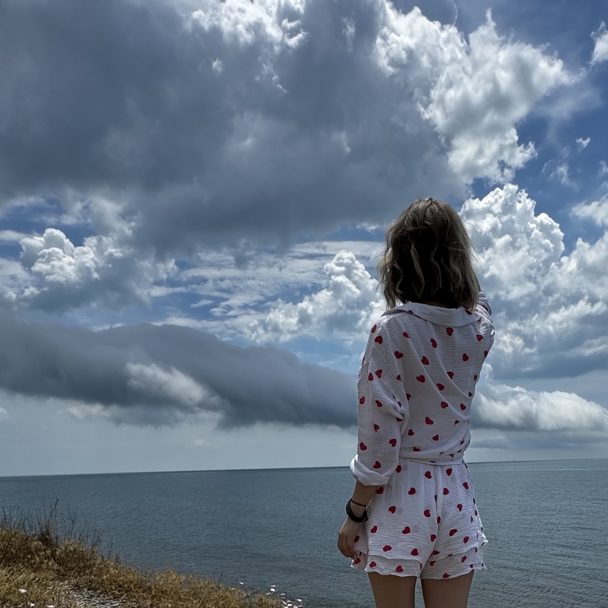 Иногда приятно находится в иллюзиях 