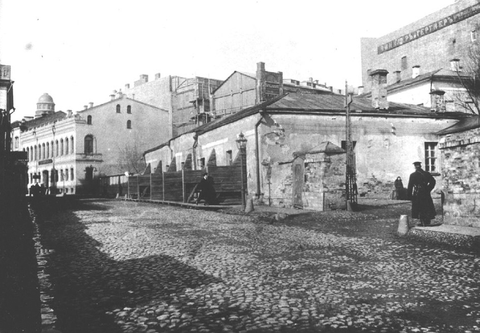 Трущобы Ипатьевского переулка, 1910-1920 гг. Источник pastvu.com