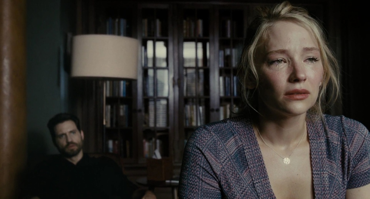 Психологический триллер "Девушка в поезде", 2016 год.