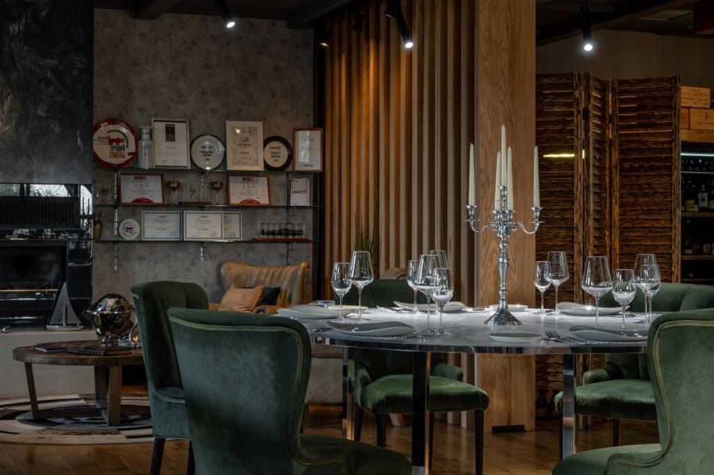 Интерьер ресторана «Баран Рапан» (Сочи)