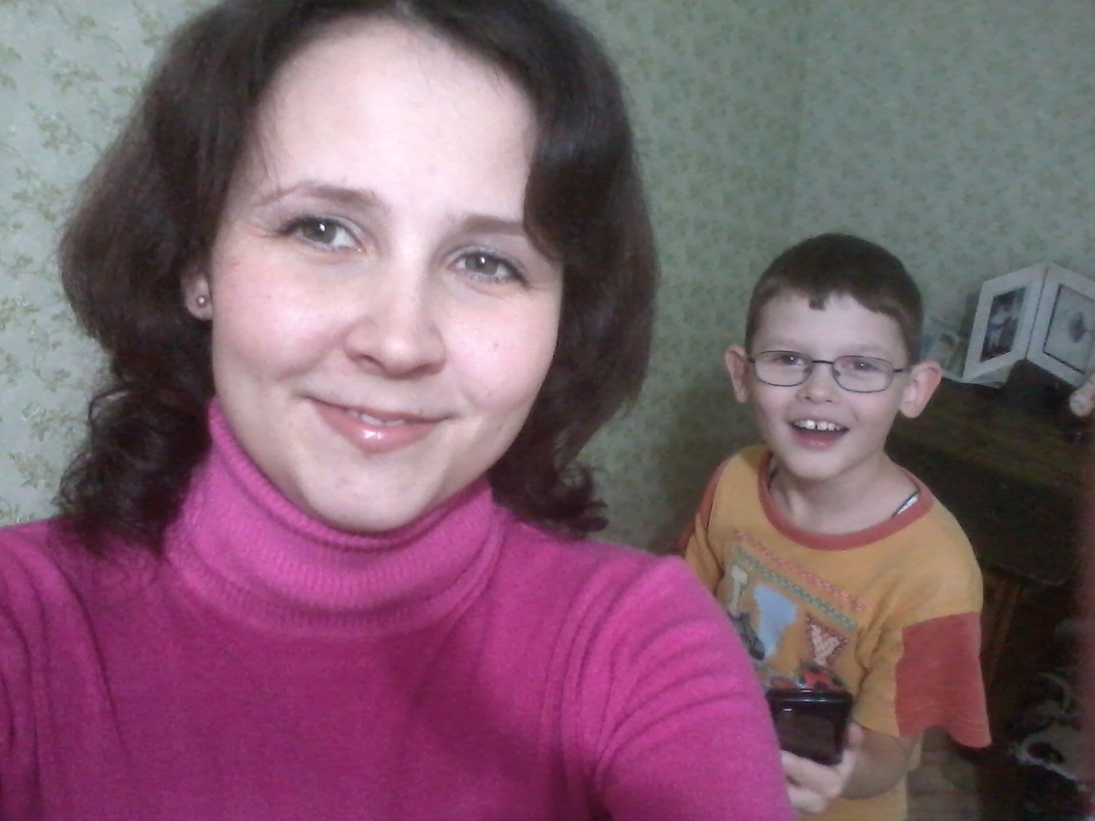 Мой первенец, когда-то был маленьким весёлым мальчиком, а стал серьёзным мужчиной