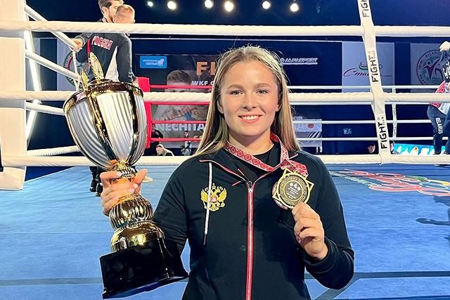 Спортсменка из Твери завоевала золотую медаль на Кубке мира по кикбоксингу
