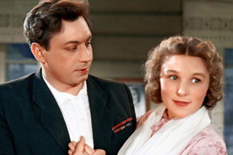    Вера Васильева и Владимир Ушаков в фильме «Свадьба с приданым», 1953 г. Фото: Кадр из фильма