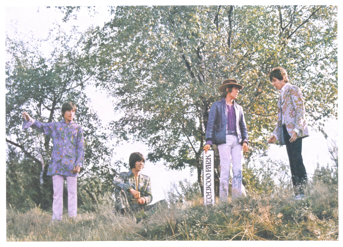 Открытки группы The Small Faces периода сингла «Itchycoo Park» и «I'm Only Dreaming» 1967 года.