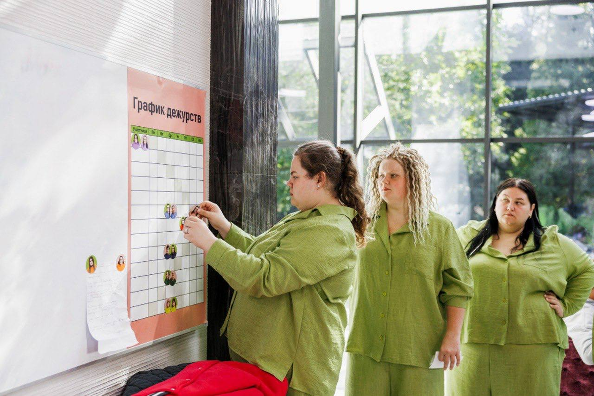 Кадр шоу "Большие девочки-3" 02.10.25