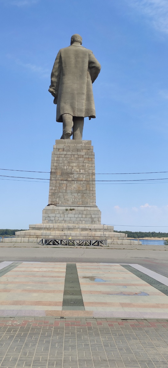 Ему тоже не очень нравится. 