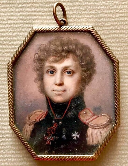 Иван Клавдиевич Мусин-Пушкин, миниатюра 1810-х годов. Какие глаза! Зеленоглазый кудрявый блондин - смерть девкам, сказала бы моя знакомая