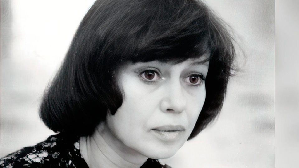 Надежда Серая