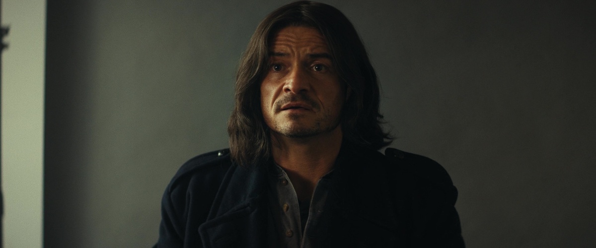 Марлон - неудачник уровня - эталон. Вершина его достижений - реклама третьеразрядной пиццы на кабельном ТВ. Но сам он искренне верит, что он лишь жертва обстоятельств, ведь, как актер он лучше самого Де Ниро. Школа Станиславского, естественно, прилагается.