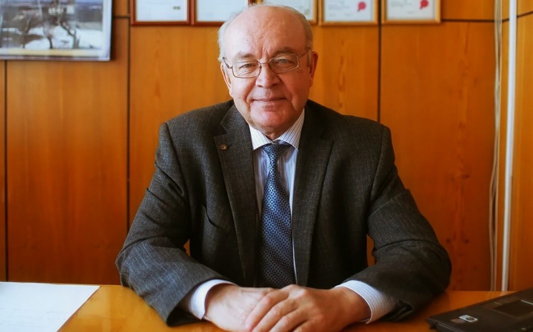 Давайте разберемся, зачем же советским людям назначали вечерний кефир, и почему это был не просто напиток, а почти бесплатная альтернатива целой аптеке.