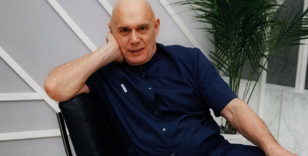 Бубновский разбивает в пух и прах «святой» миф о завтраке: почему привычка есть сразу после сна превращает вас в инвалида