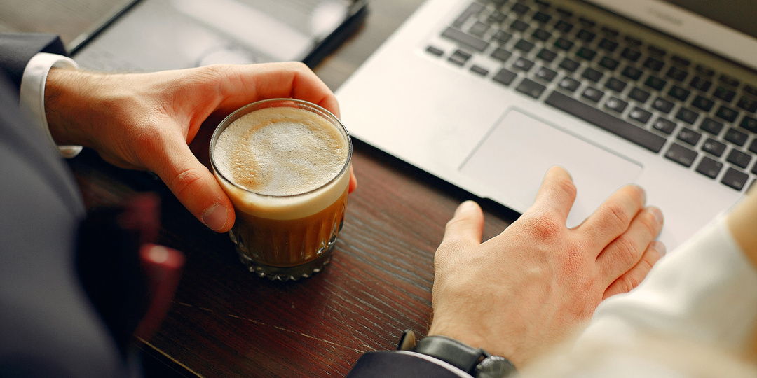 Как кофе влияет на скорость работы за компьютером: замерил продуктивность по таймеру