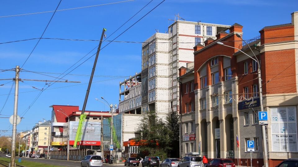    Строительство нового торгово-офисного центра на проспекте Ленина, 122б. Источник: Виталий Барабаш/"Толк"