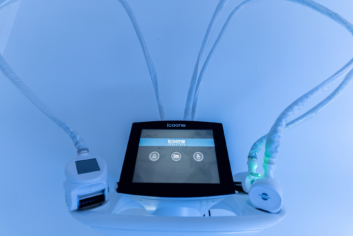 Icoone в Юмед клинике - уберет жировые отложения, дряблый живот, внутренняя поверхность бедра и рук, подтянет красиво очерченные ягодицы!