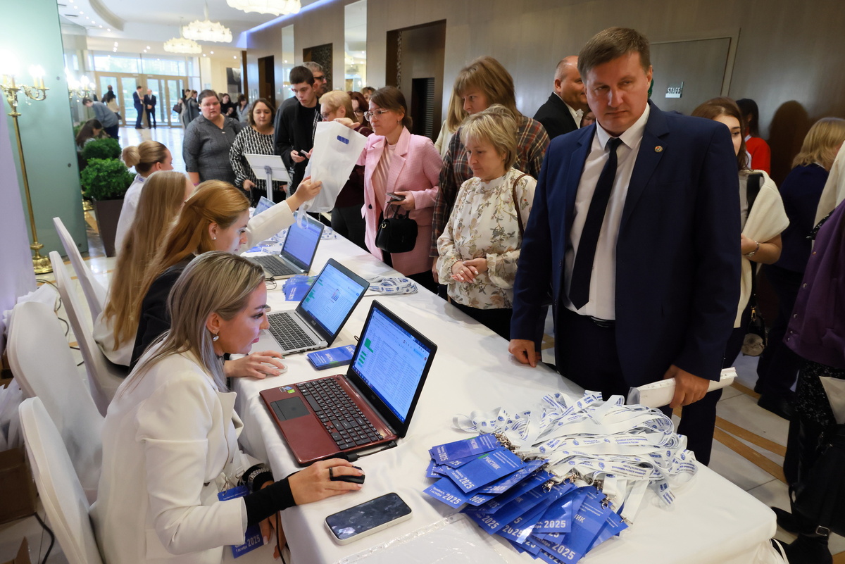 Форум в Челябинске вызвал большой интерес общественности. Фото: Дмитрий Куткин