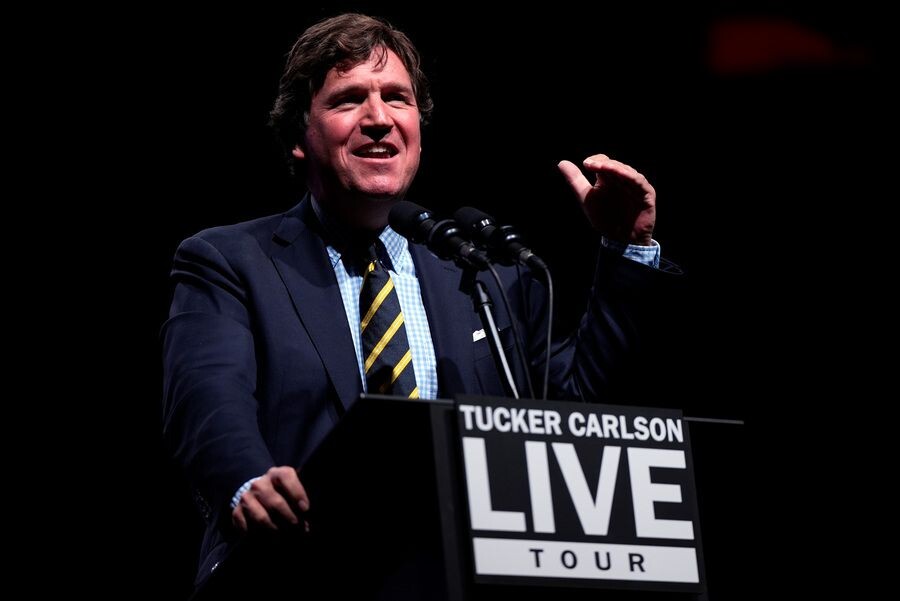    Такер Карлсон / Источник: © Julia Demaree Nikhinson/AP/TASS