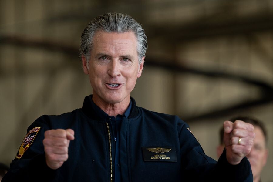    Губернатор американского штата Калифорния Гэвин Ньюсом / Источник: © PAUL KITAGAKI JR./Zuma/TASS