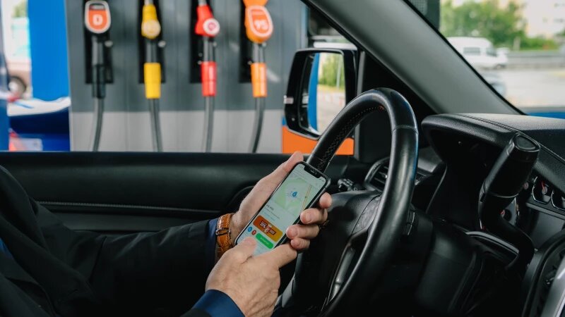     Цифровые решения на заправочных станциях. Предоставлено "Газпром нефть" для altapress.ru.