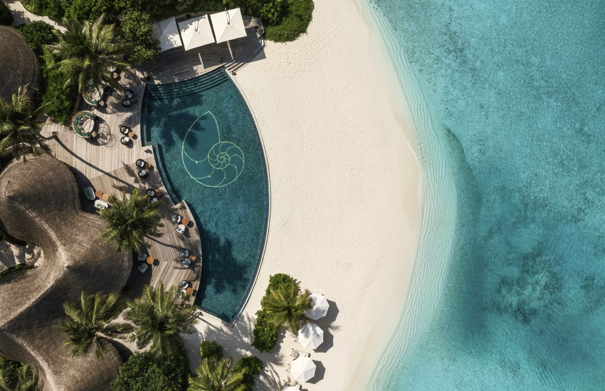     Главный бассейн The Nautilus Maldives