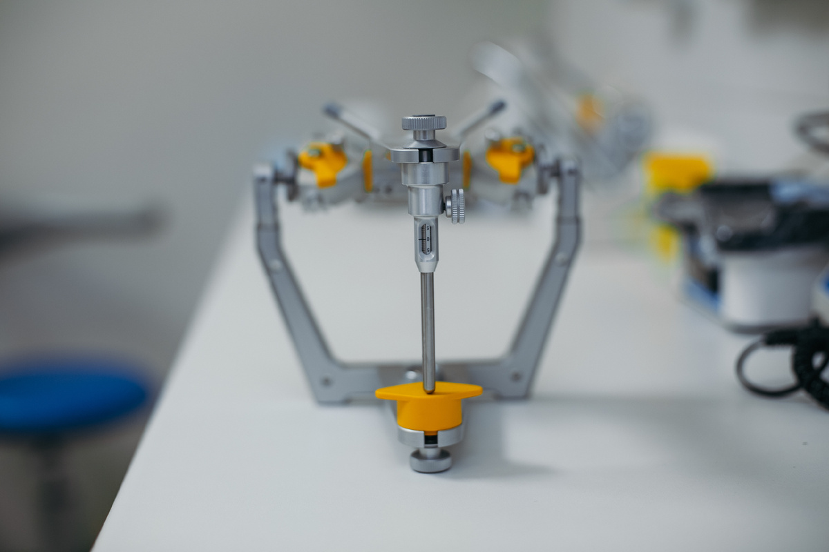 Фотография взята с сайта стоматологии Дмитрович Фэмили https://www.dmitrovich.ru/