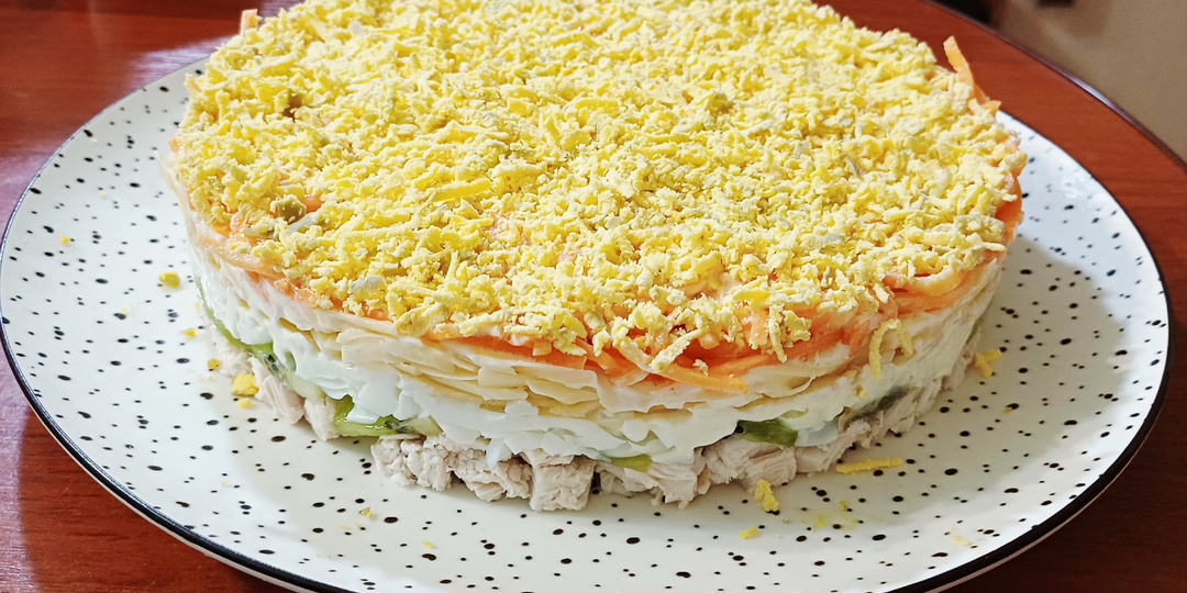 Очень вкусный нежный и необычный салат.