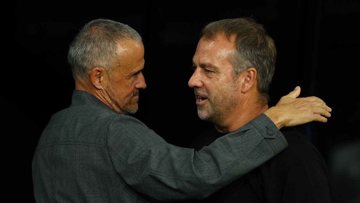    Луис Энрике и Ханси Флик. Reuters