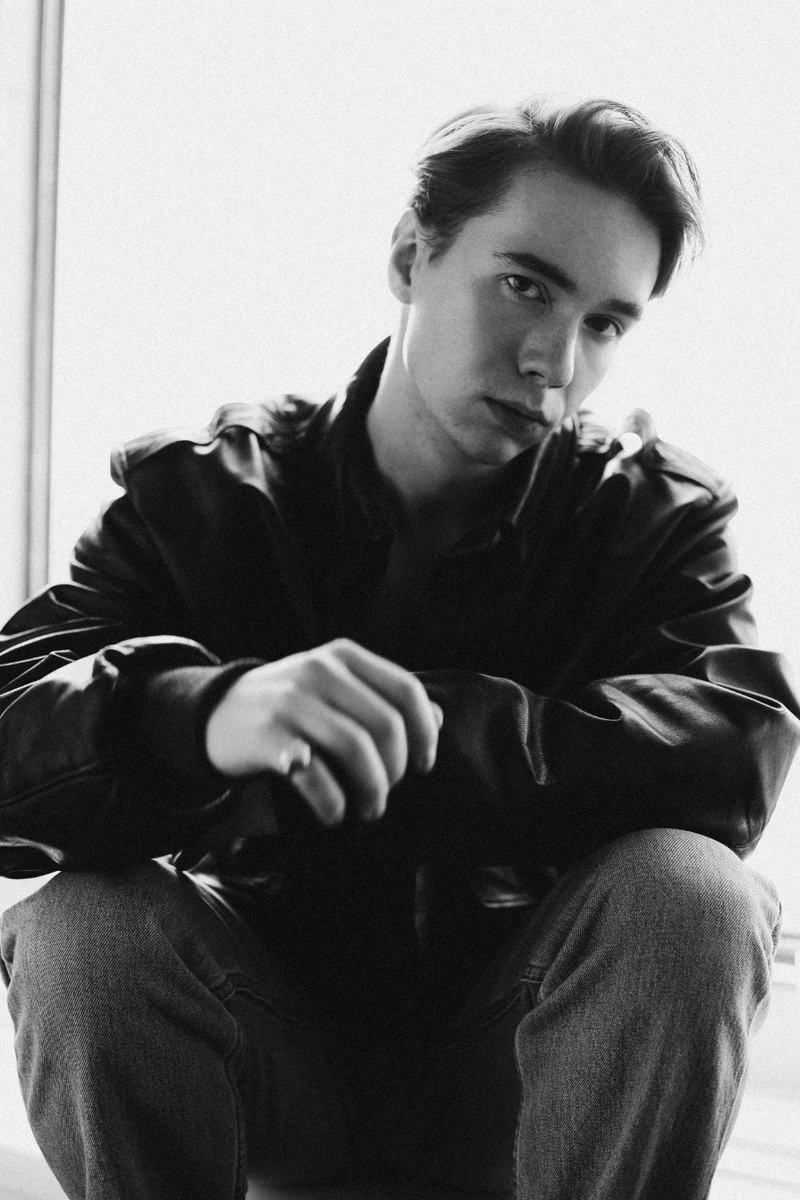     Денис Власенко