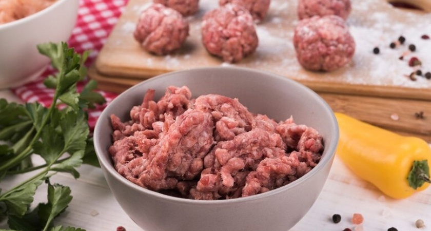    Почему не надо замораживать готовый фарш: жаль, что узнала это после того, как отправила его в морозилку