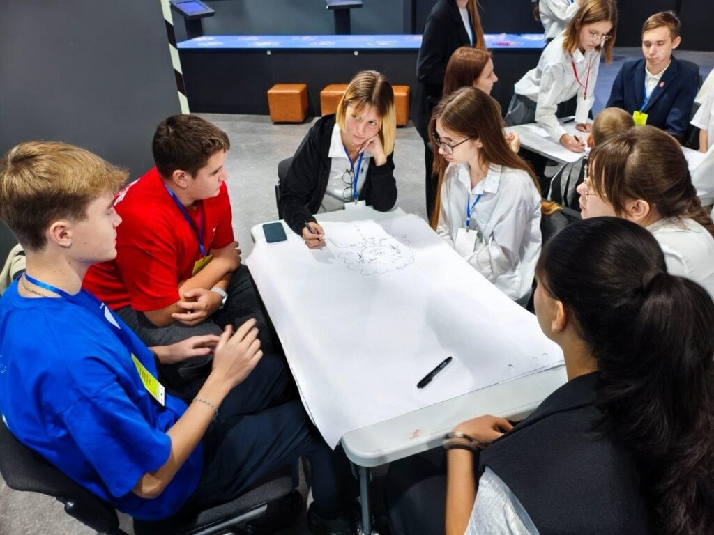 Листайте вправо, чтобы увидеть больше изображений