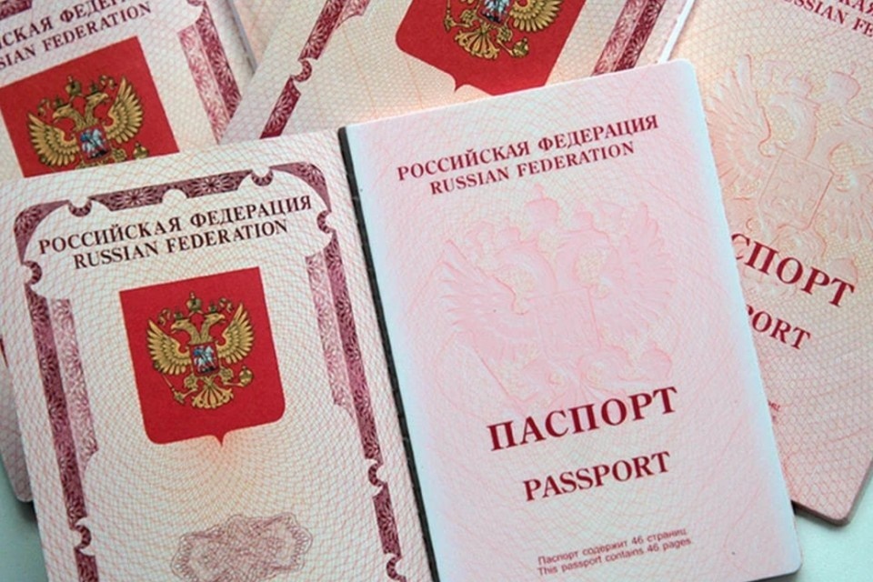    Загранпаспорт потребуется детям до 14 лет при выезде в Белоруссию и Казахстан ПЫХАЛОВА Юлия (архив)