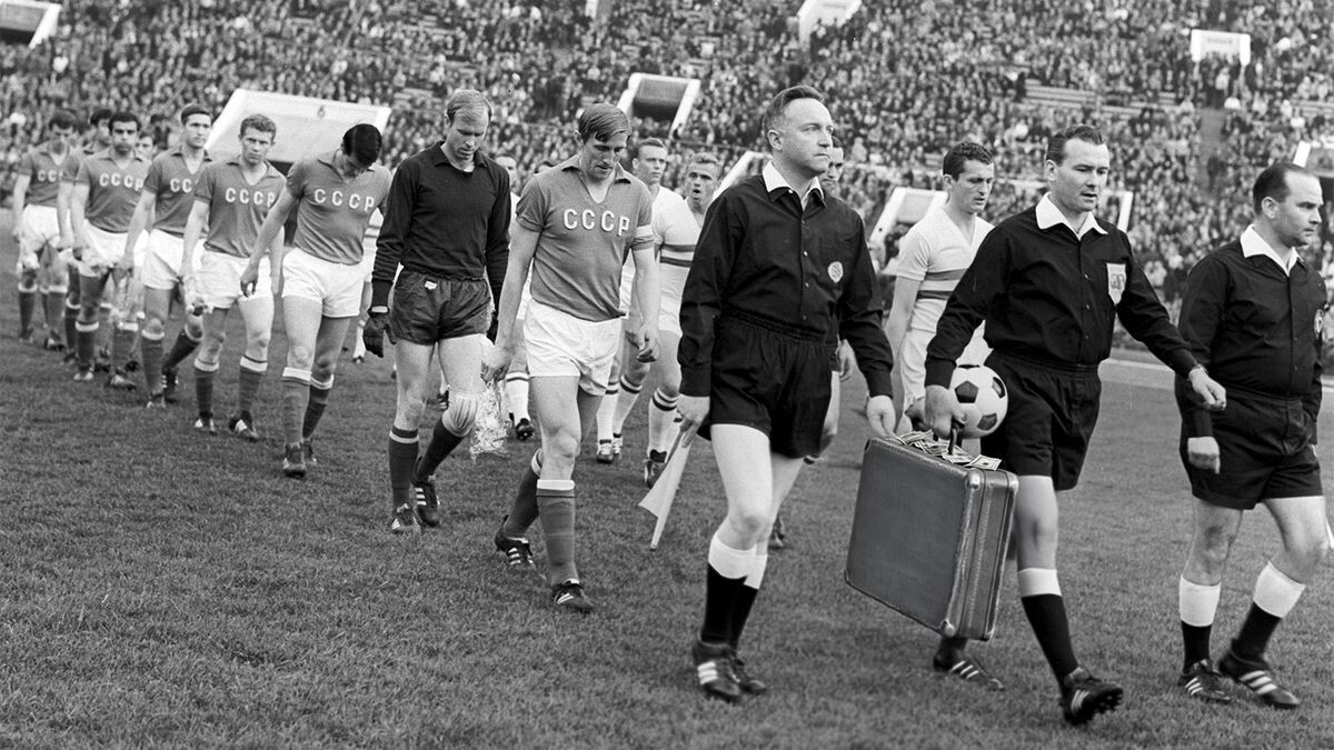    Валентин Мастюков, Валентин Хухлаев/ТАСС