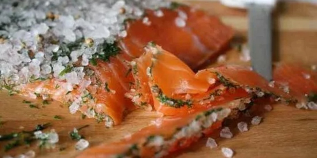 Секреты идеальной солёной красной рыбы