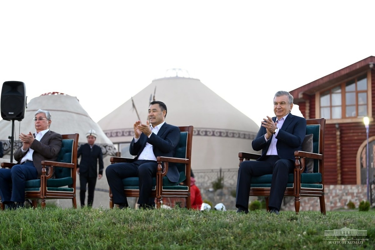 Касым-Жомарт Токаев, Садыр Жапаров и Шавкат Мирзиёев. Фото: https://www.gazeta.uz