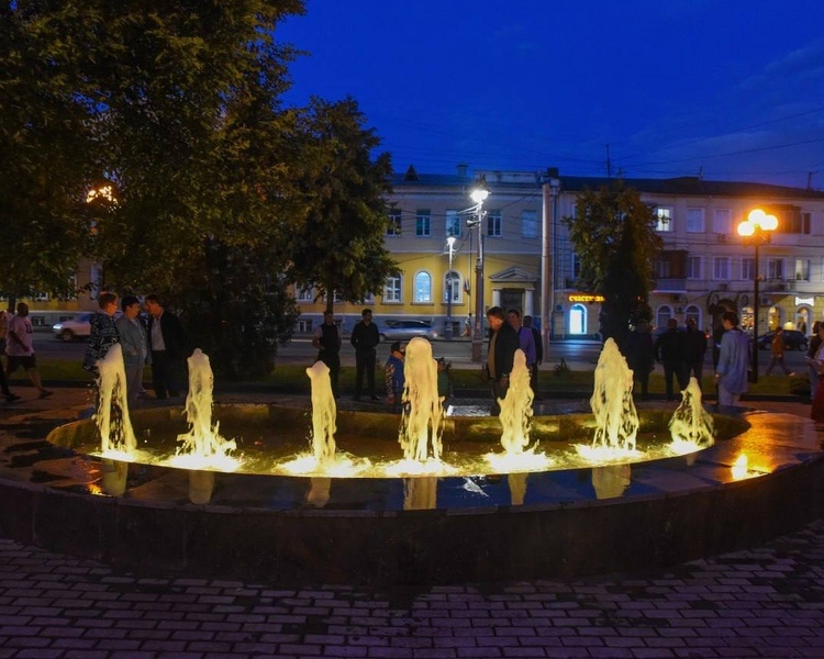     Городские фонтаны в Курске выключают на зиму