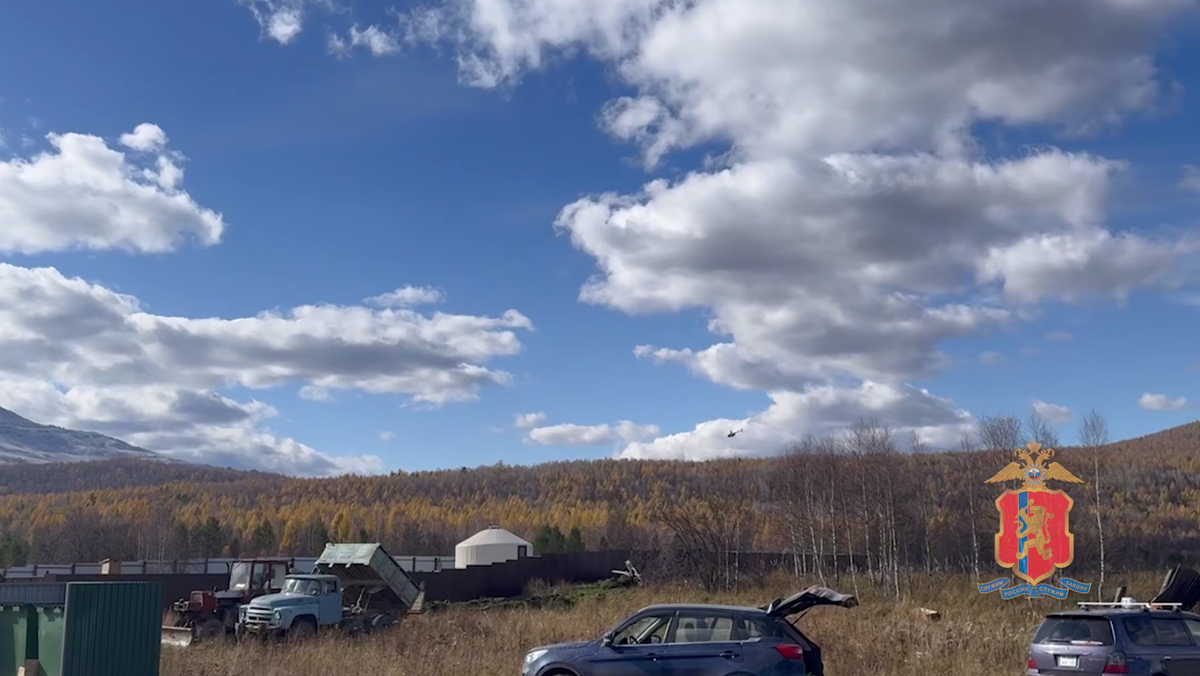     Пропавших туристов в Красноярском крае ищут с помощью вертолета