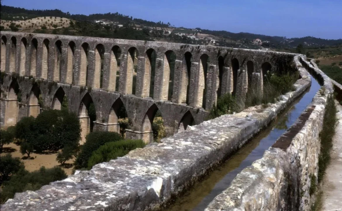 Римский акведук 